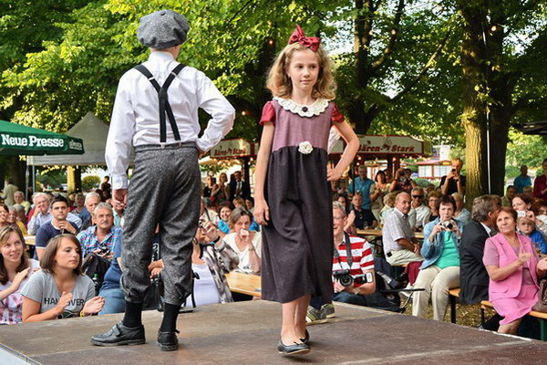 100J_Stadthalle   027.jpg